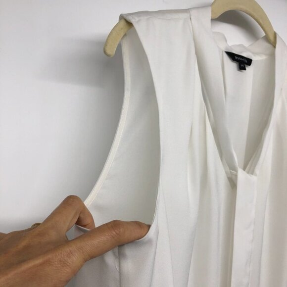 RW&Co White tied V-Neck sleevless blouse LG office capsule wardrobe Large - Picture 6 of 16